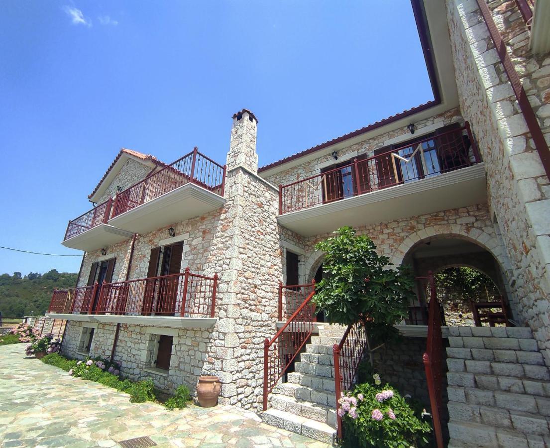 Meterizi Guesthouse Varvitsa Exterior photo