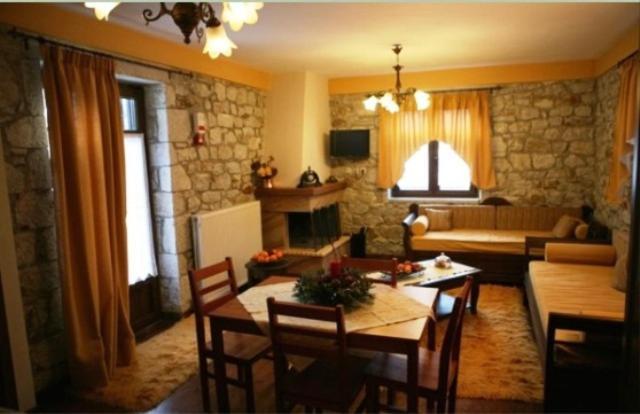 Meterizi Guesthouse Varvitsa Exterior photo